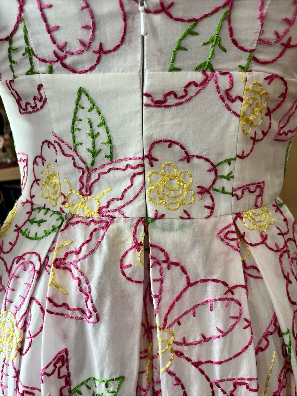 vintage Lilly Pulitzer "Fruit Punch" Embroidered Spaghetti Strap Lined Dress - Picture 7 of 10